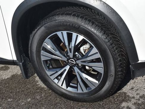 Used 2023 Nissan Rogue SV w/ SV Premium Package AWD/4WD image 11