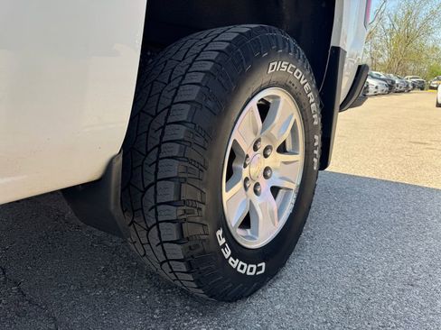 Used 2019 Chevrolet Silverado 1500 LT AWD/4WD image 14