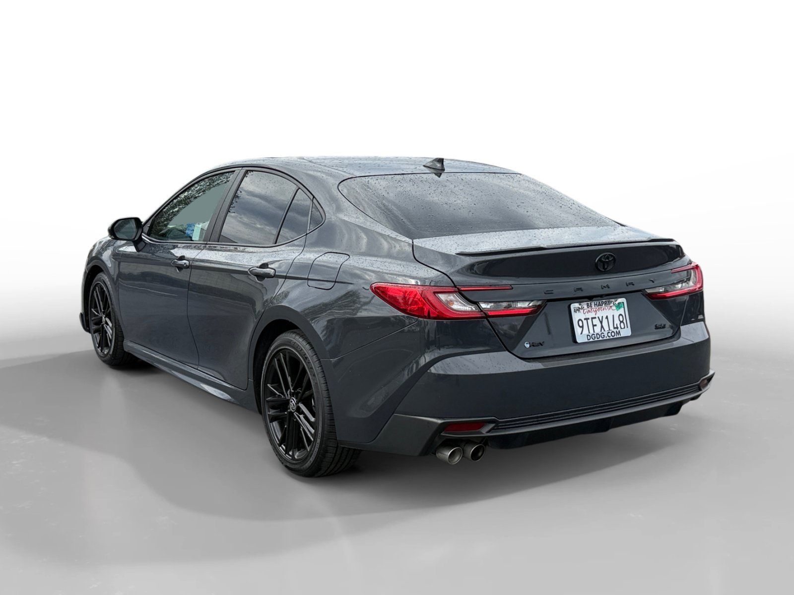 Used 2025 Toyota Camry SE FWD image 3
