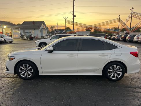 Used 2022 Honda Civic LX image 4