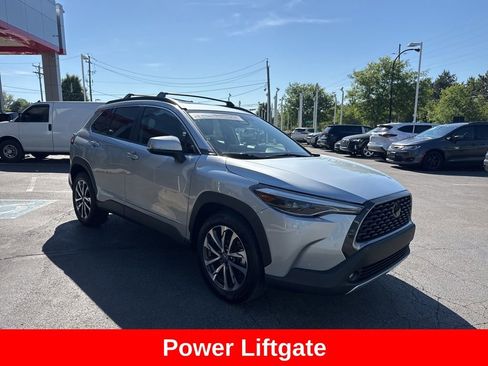Certified 2023 Toyota Corolla Cross XLE w/ Convenience Package FWD image 10