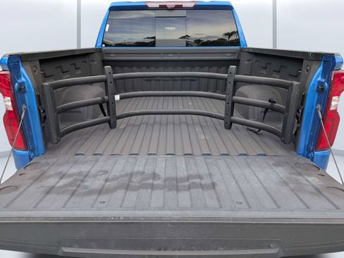 Used 2022 Chevrolet Silverado 1500 ZR2 w/ Technology Package AWD/4WD image 12