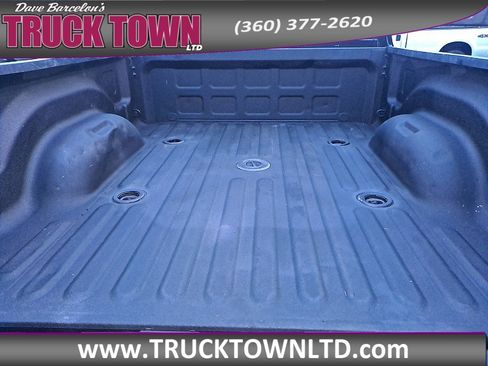 Used 2016 RAM 3500 Tradesman w/ Chrome Appearance Group image 6