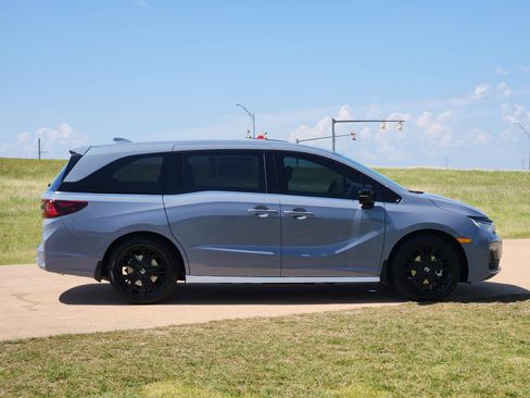 New 2026 Honda Odyssey Sport-L image 7