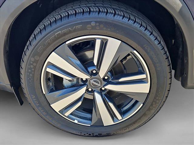 Used 2026 Nissan Rogue SL FWD image 30