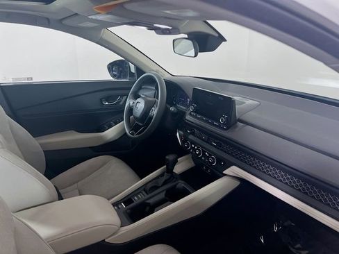 Used 2024 Honda Accord EX image 9