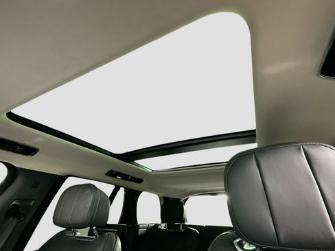 Certified 2023 Land Rover Range Rover Autobiography image 25