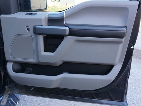 Used 2015 Ford F150 XLT w/ Equipment Group 301A Mid image 17