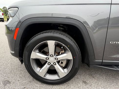 Used 2021 Jeep Grand Cherokee L Limited RWD image 23