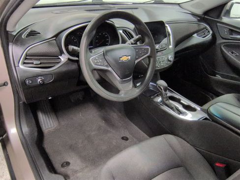 Used 2023 Chevrolet Malibu LT w/ Driver Confidence Package image 10