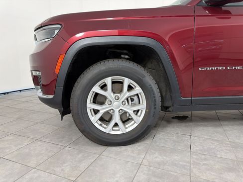 Used 2023 Jeep Grand Cherokee L Limited AWD/4WD image 12