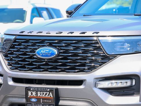 Used 2022 Ford Explorer ST-Line w/ Class IV Trailer Tow Package AWD/4WD image 19