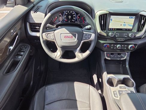 Used 2024 GMC Terrain Denali AWD/4WD image 6