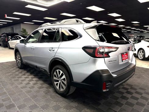 Used 2022 Subaru Outback Premium w/ Popular Package #1 AWD/4WD image 11