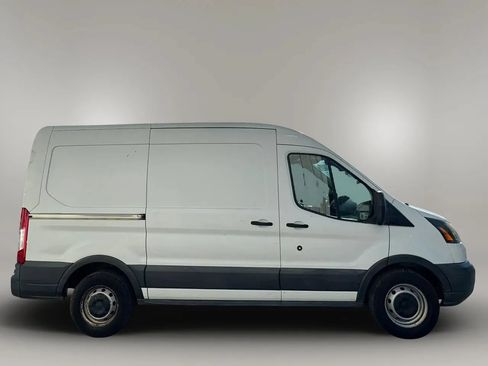 Used 2017 Ford Transit 150 130 Medium Roof RWD image 4