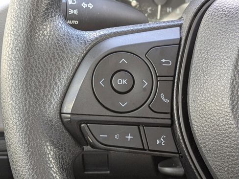 Used 2023 Toyota Corolla LE image 29