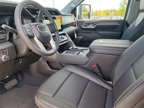 New 2026 GMC Sierra 3500 Denali w/ Denali Reserve Package image 17