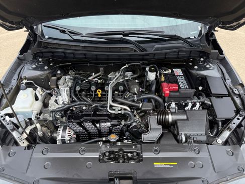 Used 2025 Nissan Altima 2.5 SV FWD image 32