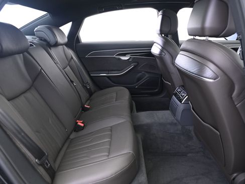 Used 2023 Audi A8 L 3.0T image 18
