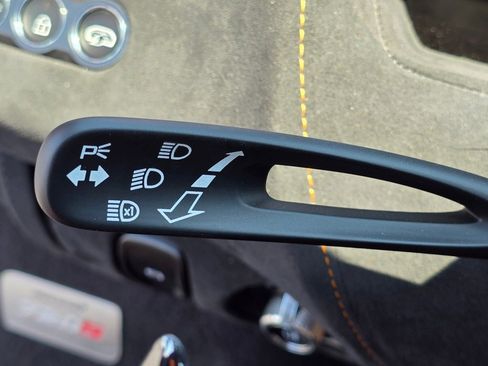 Used 2022 McLaren 720S Performance RWD image 23