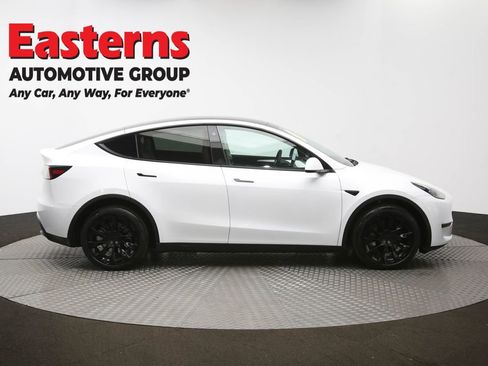 Used 2023 Tesla Model Y Long Range image 42