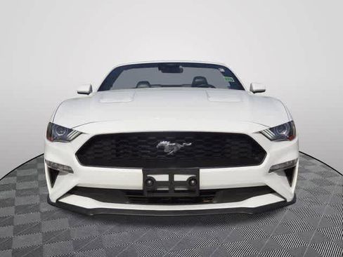 Used 2022 Ford Mustang Premium image 5