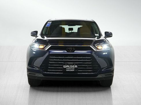 Used 2025 Toyota Grand Highlander AWD image 8