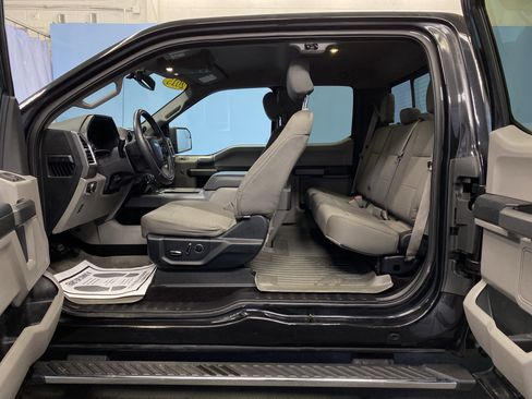 Used 2015 Ford F150 XLT w/ Equipment Group 302A Luxury image 20