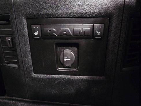 Used 2016 RAM 1500 Laramie w/ Convenience Group AWD/4WD image 50