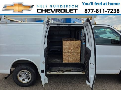 Used 2016 Chevrolet Express 3500 Work Van image 10