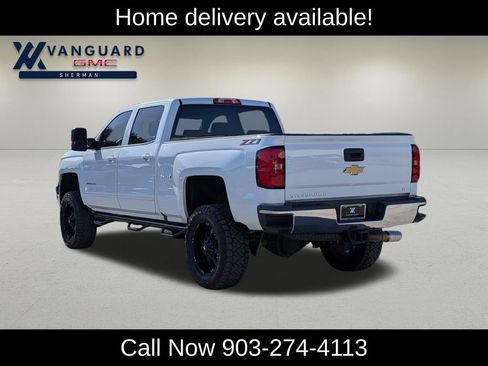 Used 2018 Chevrolet Silverado 2500 LT w/ LT Fleet Convenience Package AWD/4WD image 4