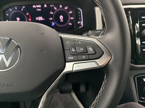 Used 2022 Volkswagen Atlas Cross Sport SE image 21