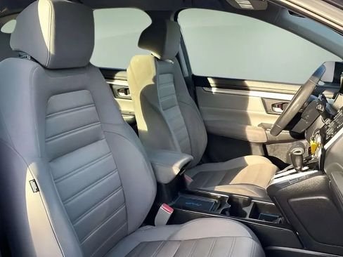 Used 2017 Honda CR-V LX image 46