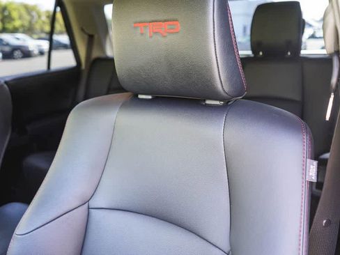 Used 2024 Toyota 4Runner TRD Off-Road Premium w/ Moonroof Package AWD/4WD image 26