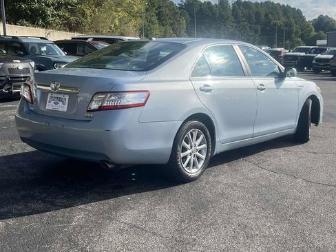 Used 2010 Toyota Camry Hybrid w/ Upgrade Pkg FWD image 3