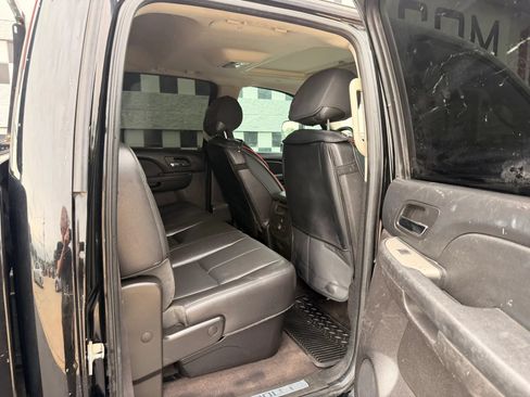 Used 2014 Chevrolet Silverado 2500 LTZ w/ LTZ Plus Package AWD/4WD image 29