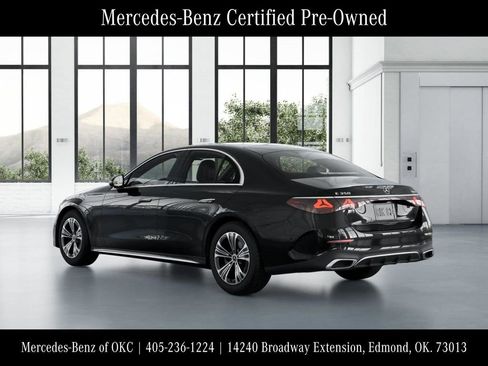 Used 2025 Mercedes-Benz E 350 4MATIC Sedan image 30