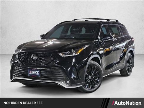 Used 2024 Toyota Highlander XSE FWD image 1