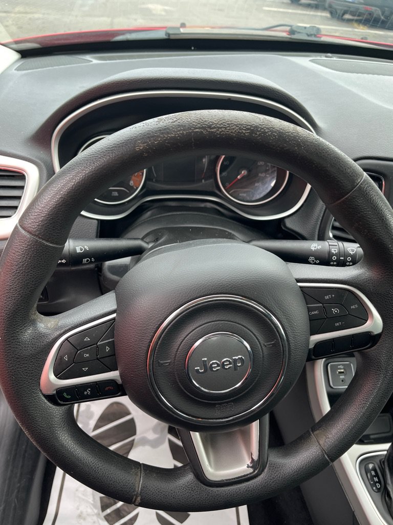 Used 2018 Jeep Compass Sport FWD image 8