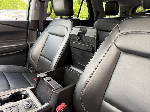 Used 2024 Ford Explorer XLT w/ Equipment Group 202A AWD/4WD image 25