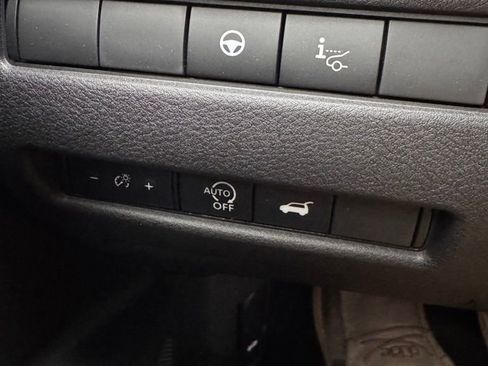 Used 2026 Nissan Rogue Platinum w/ Platinum Premium Package image 26