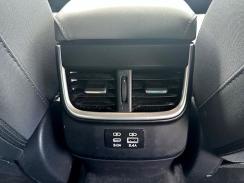 Used 2023 Subaru Outback Premium image 27