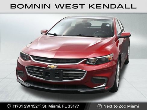 Used 2017 Chevrolet Malibu LT image 8