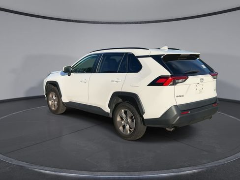 Used 2023 Toyota RAV4 XLE w/ Convenience Package FWD image 6