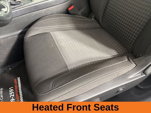 Used 2023 Dodge Challenger SXT image 10