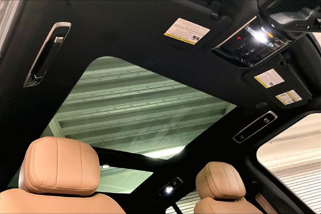 Certified 2023 Land Rover Range Rover SE AWD/4WD image 30