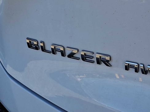 Used 2019 Chevrolet Blazer LT image 30