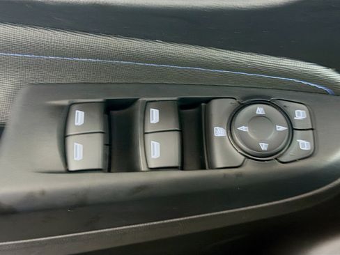 Used 2025 Buick Envista Sport Touring FWD image 15