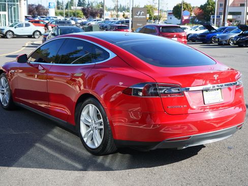 Used 2015 Tesla Model S AWD image 6