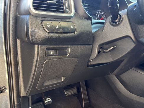 Used 2020 Kia Sorento LX w/ LX I4 Convenience Package AWD/4WD image 15